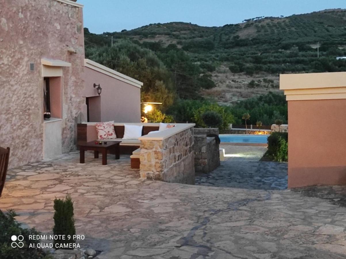 Villa Terpsi Ravdhoúkha Buitenkant foto